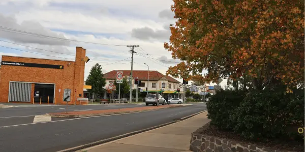 Traffic lights at the corner of Kingaroy Street and Haly Street in Kingaroy - near O'Neill Square